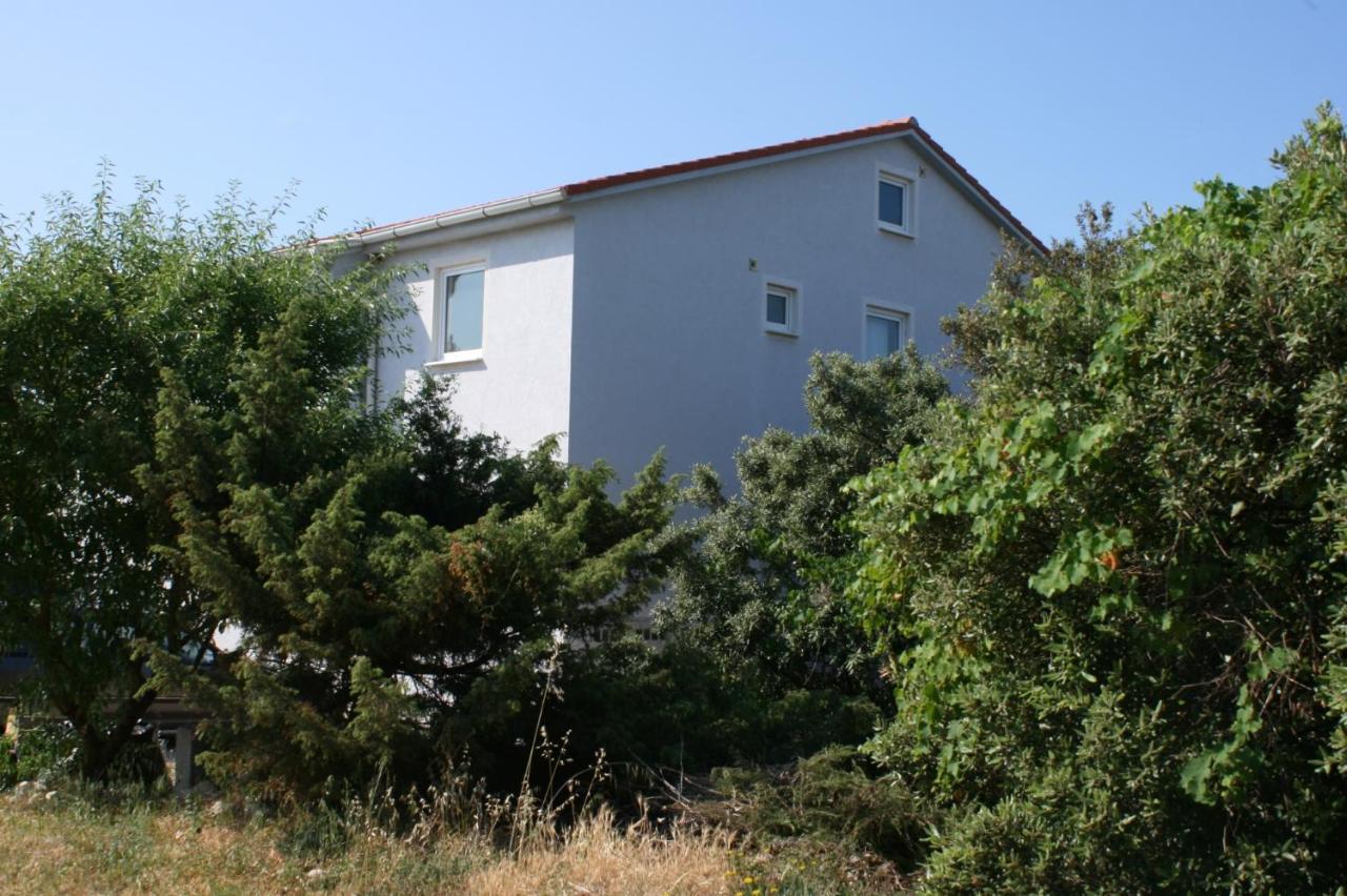 Apartments With A Parking Space Mandre, Pag - 6405 Kolan Kültér fotó