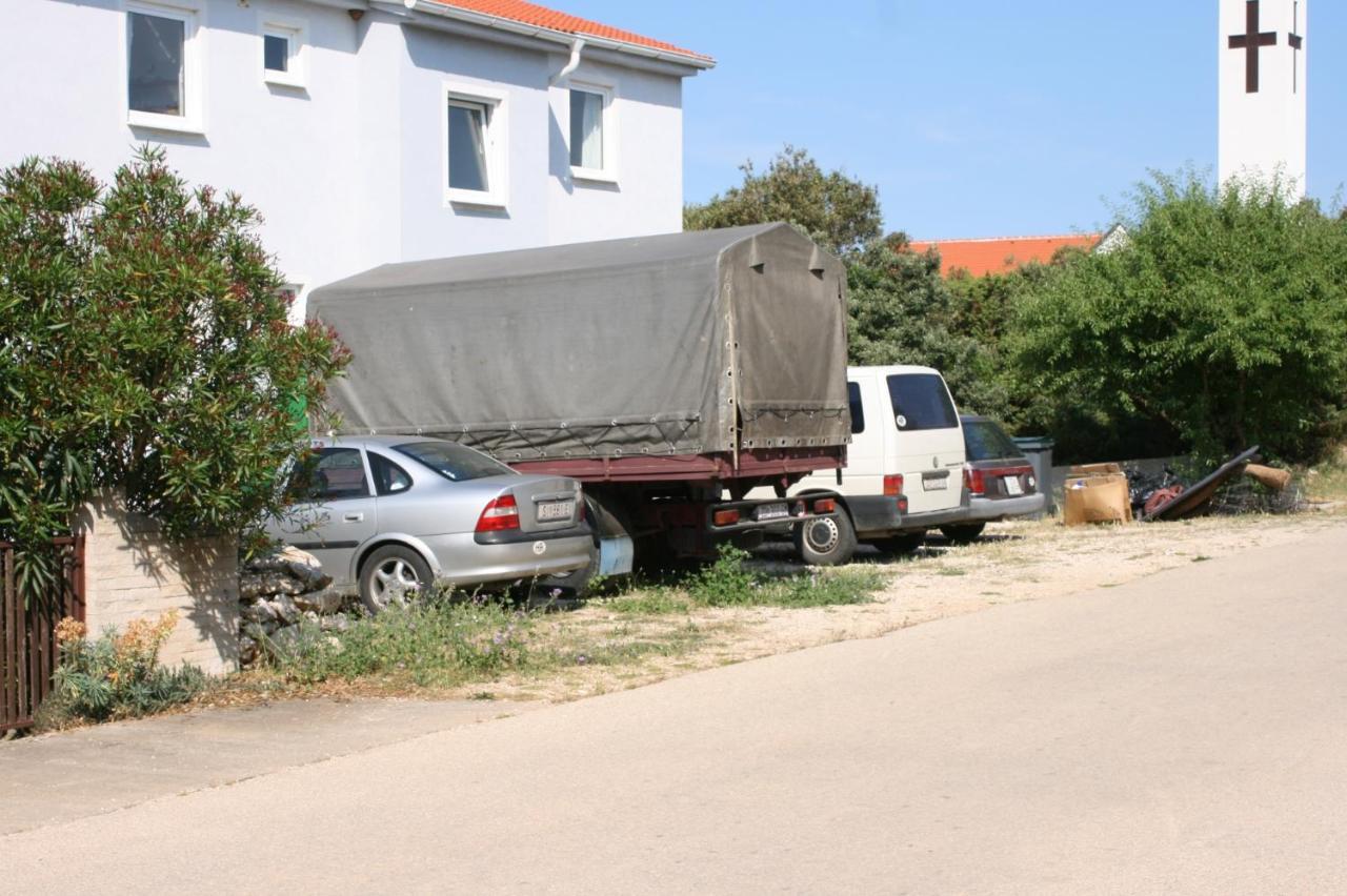 Apartments With A Parking Space Mandre, Pag - 6405 Kolan Kültér fotó