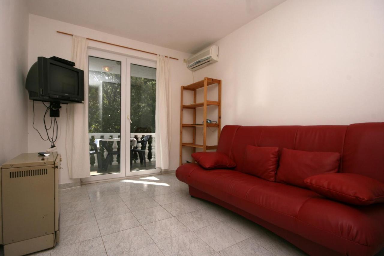 Apartments With A Parking Space Mandre, Pag - 6405 Kolan Kültér fotó
