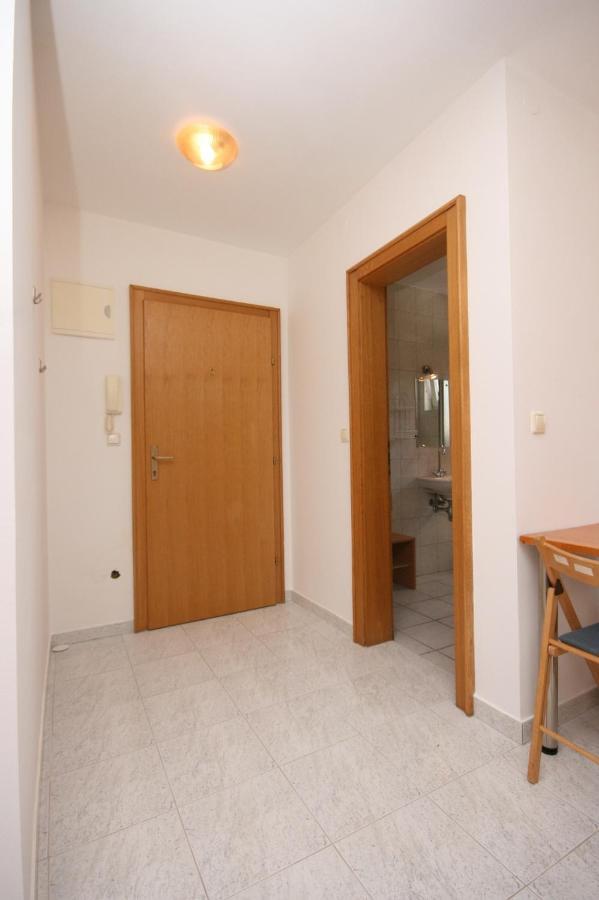 Apartments With A Parking Space Mandre, Pag - 6405 Kolan Kültér fotó